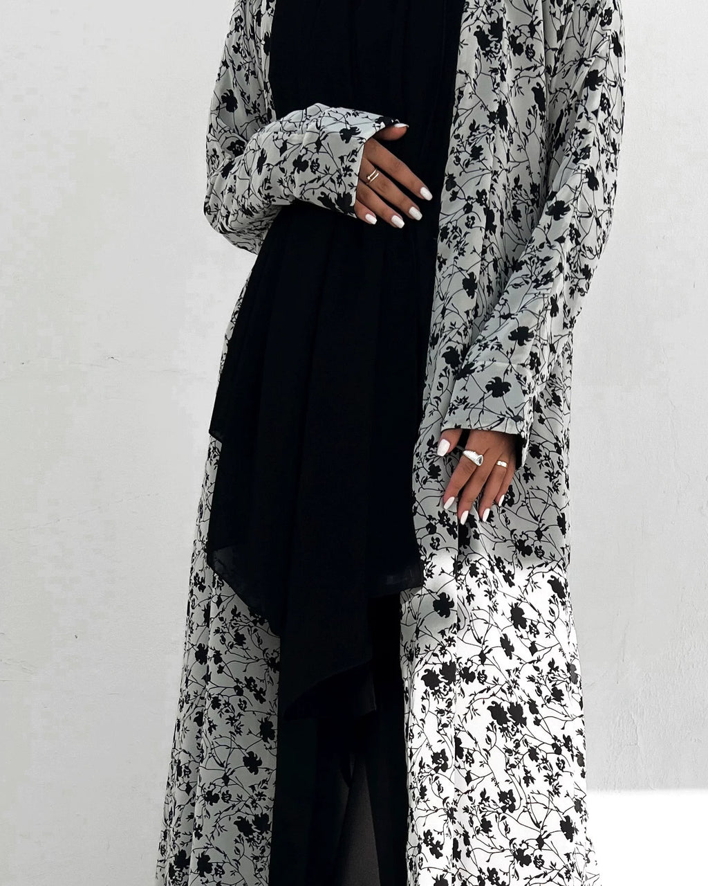 أحادي اللون – أناقة زهرية