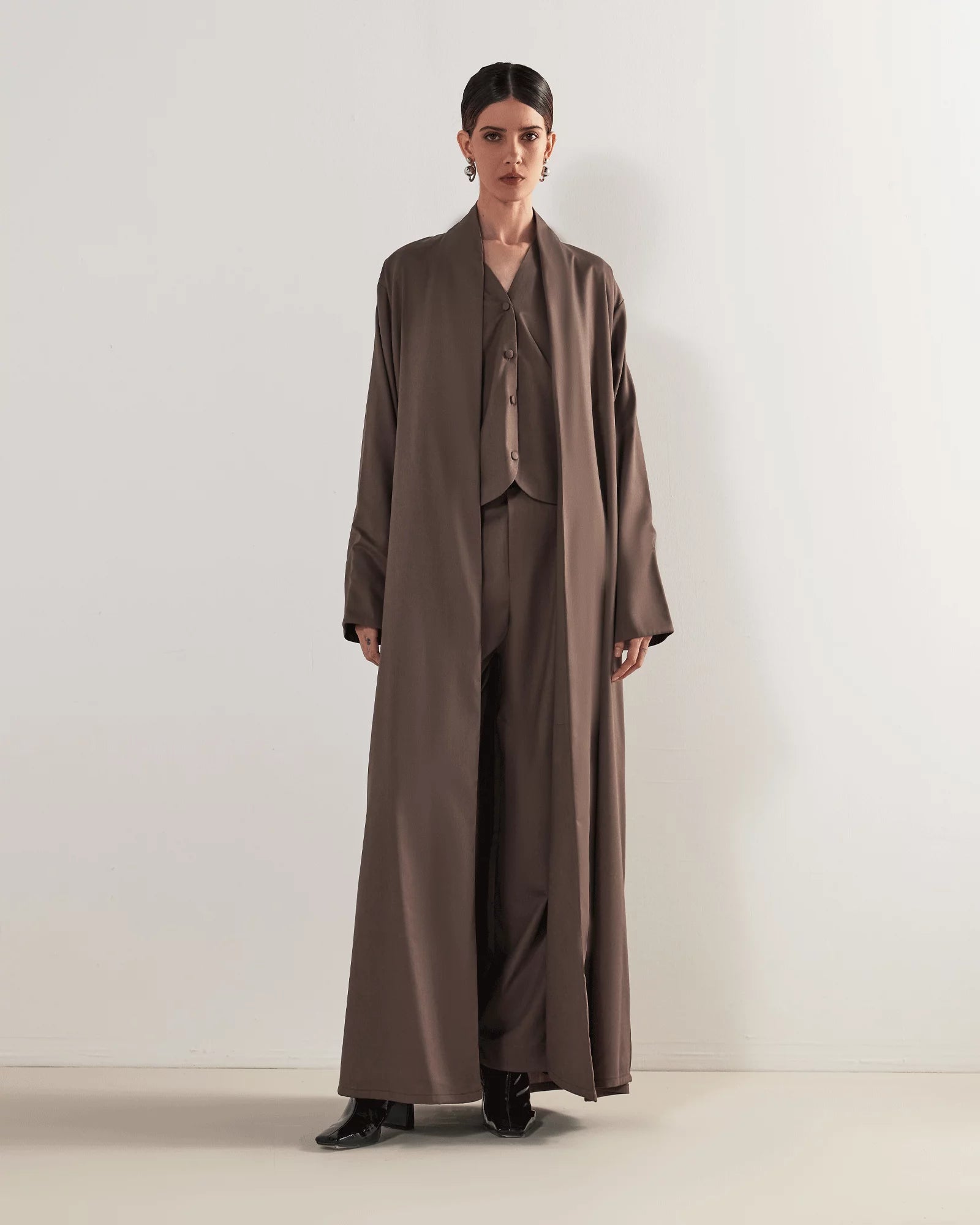 ساعة الشركات – هدوء الكثبان الرملية