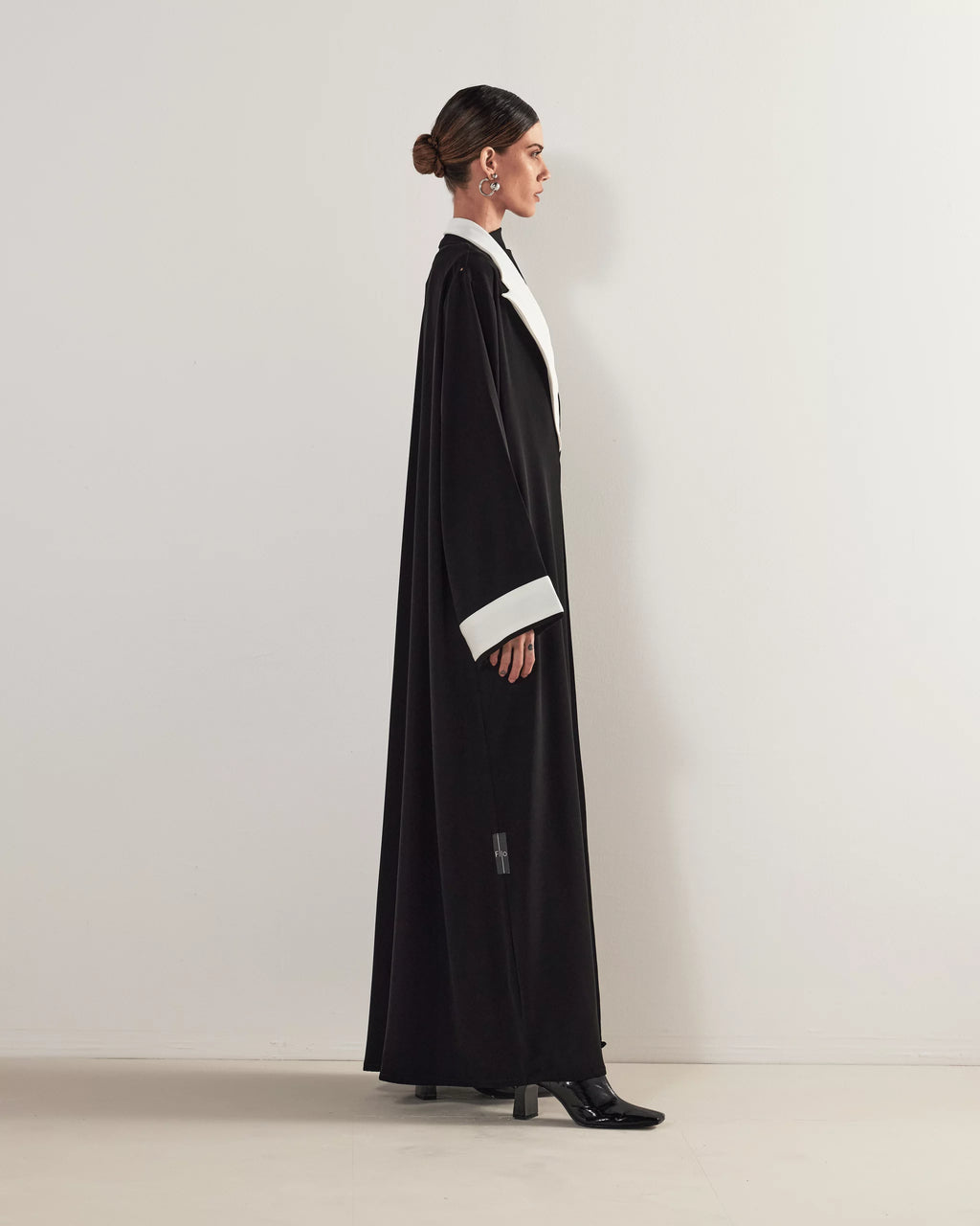 ساعة الشركة – الأناقة الرسمية