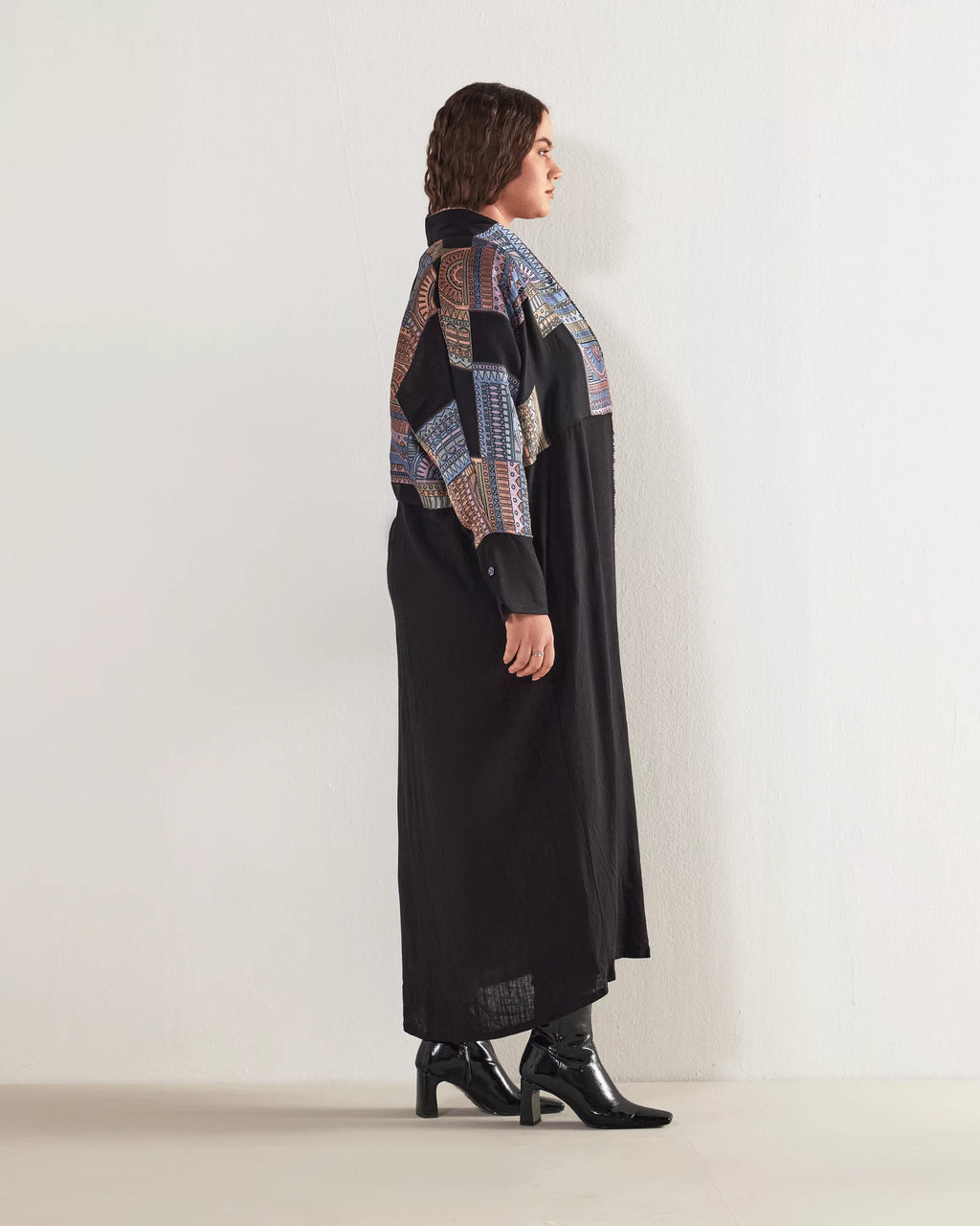 Geometric Grace – Ethereal Blend