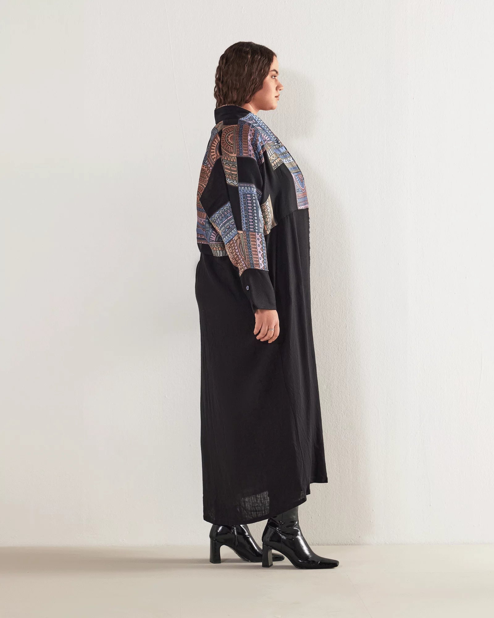 Geometric Grace – Ethereal Blend