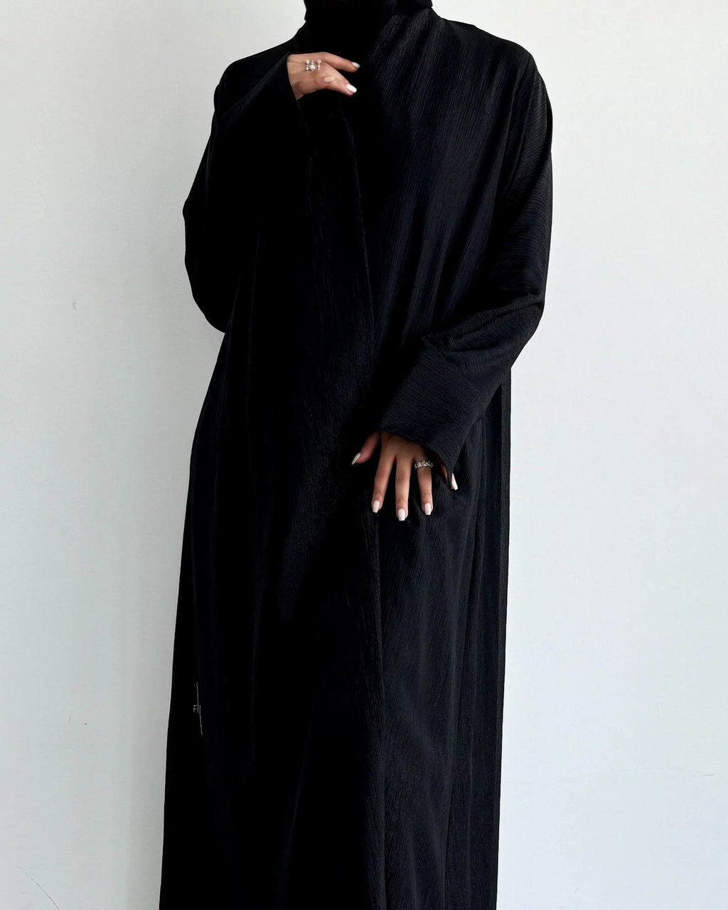 Luminous Noir Abaya