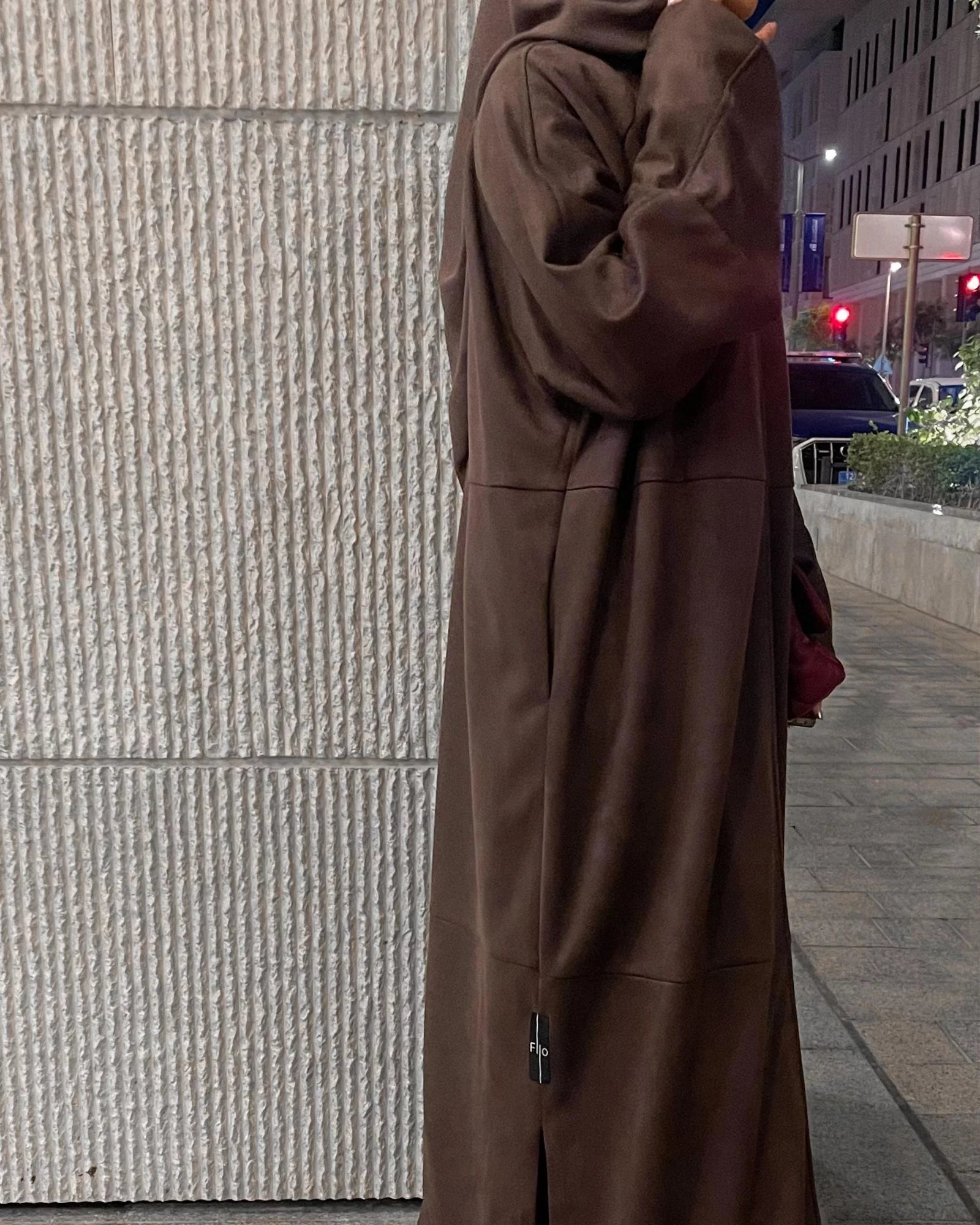 Velvet Winter – Mahogany