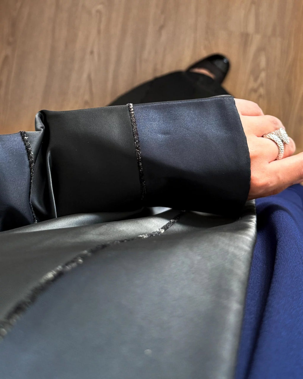 Noir Lines “Limited”