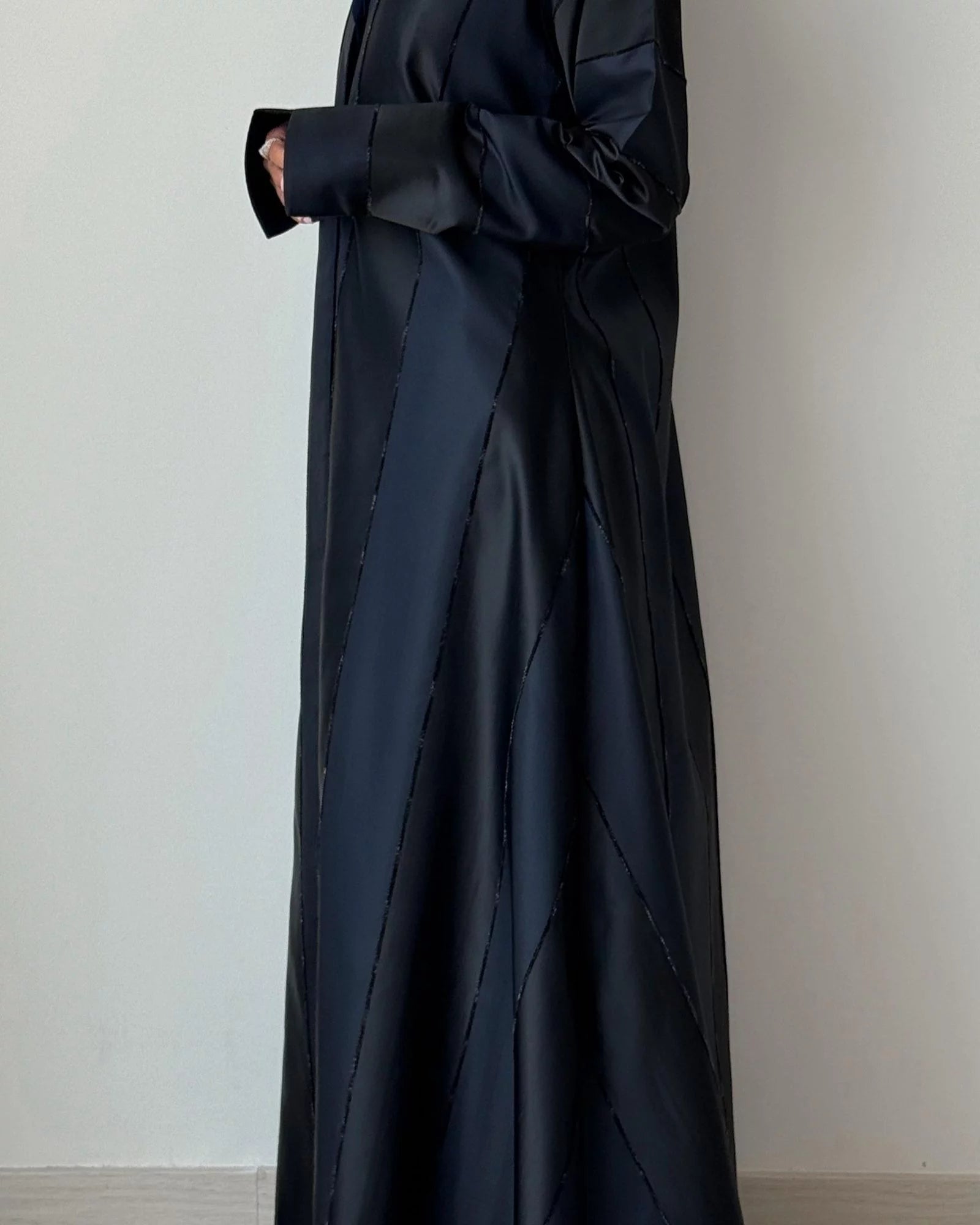 Noir Lines “Limited”