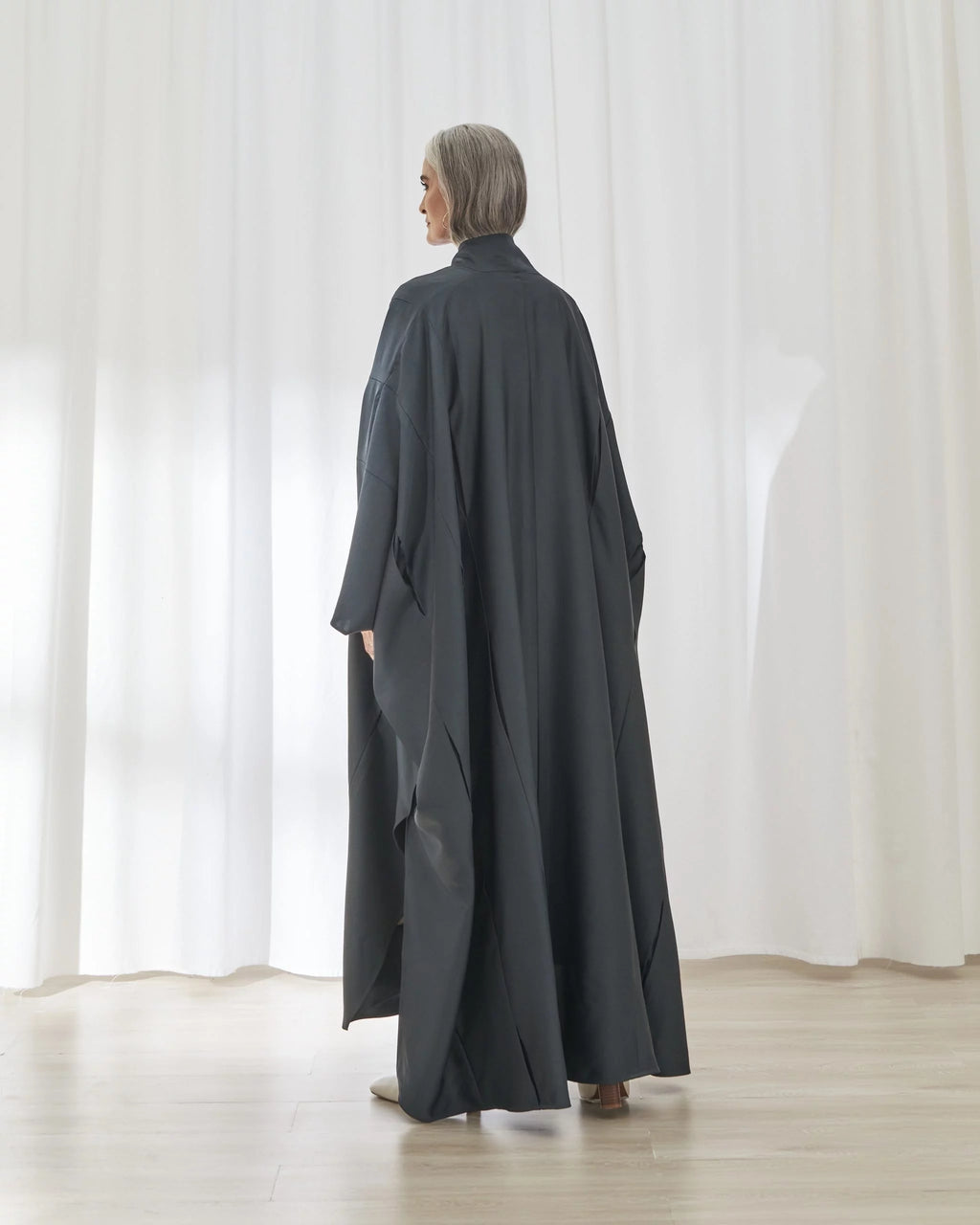 Loona – Rare – Black ( RTW )