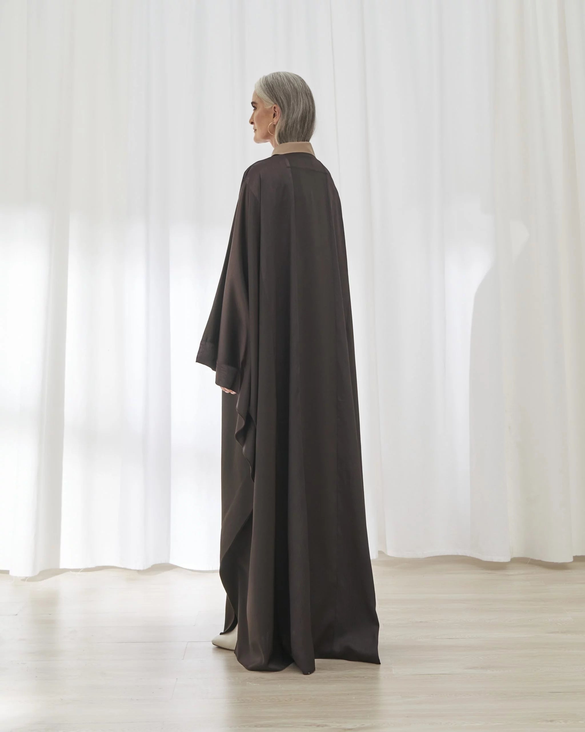 لونا - الحرير الفيتنامي البني