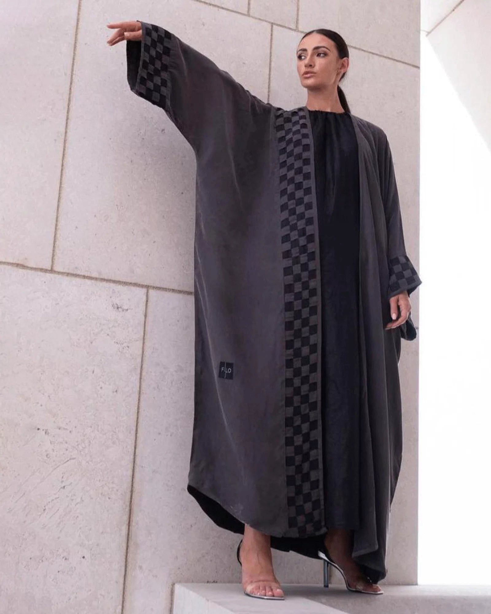 ميوز – أناقة مخملية منتصف الليل