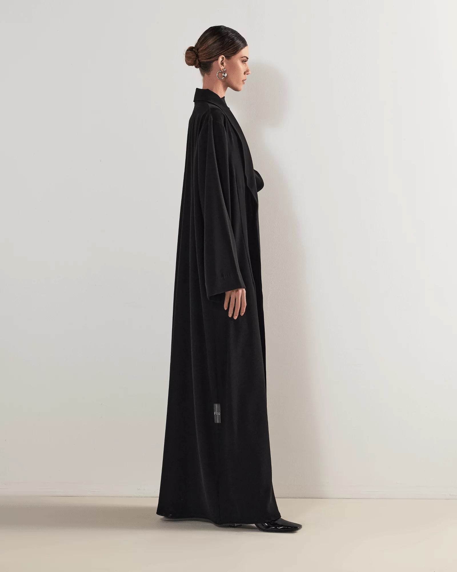 Corporate O’clock – Onyx Ornate