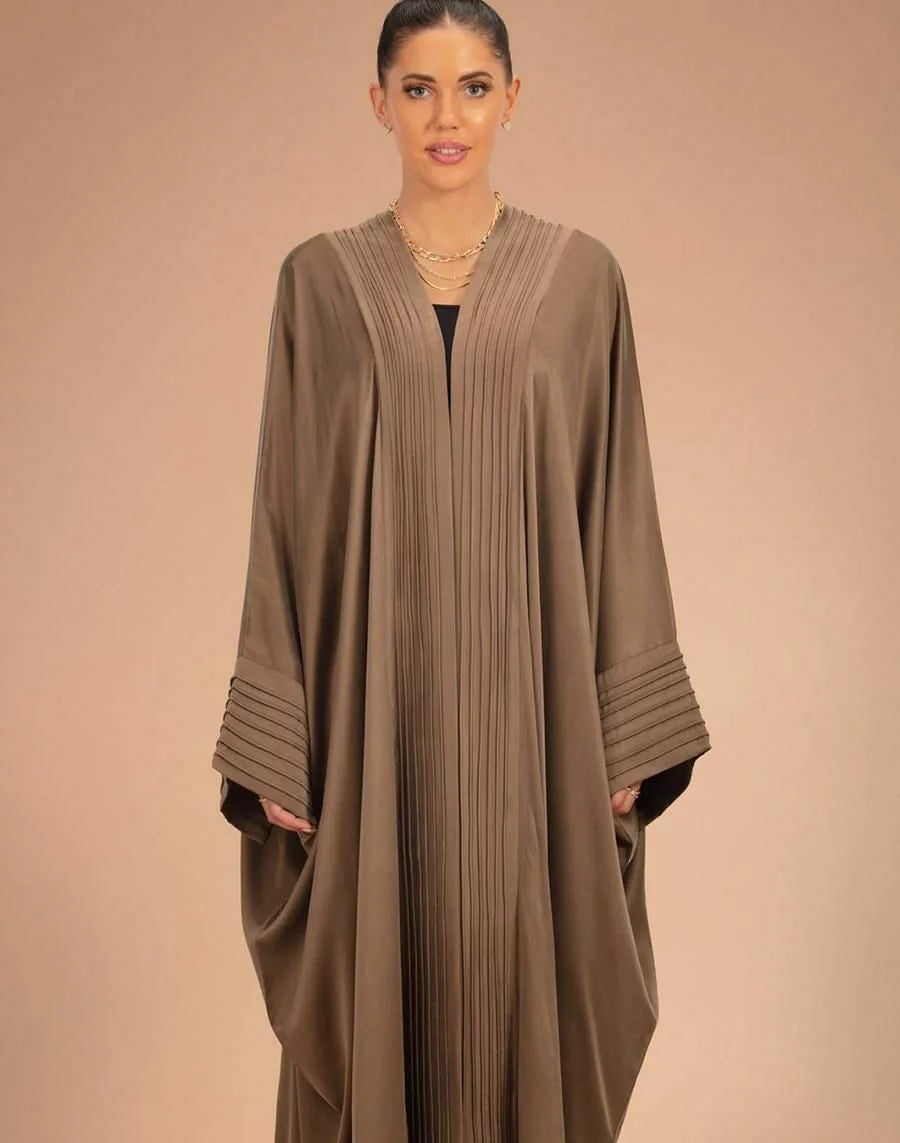 Muse – Timeless Pleats – من الأزرق إلى الرمادي ( RTW )