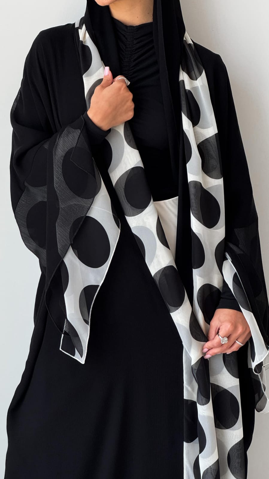 Monochrome “Limited”