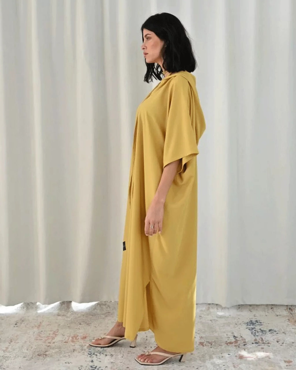 Hood Enchantress – Lemon