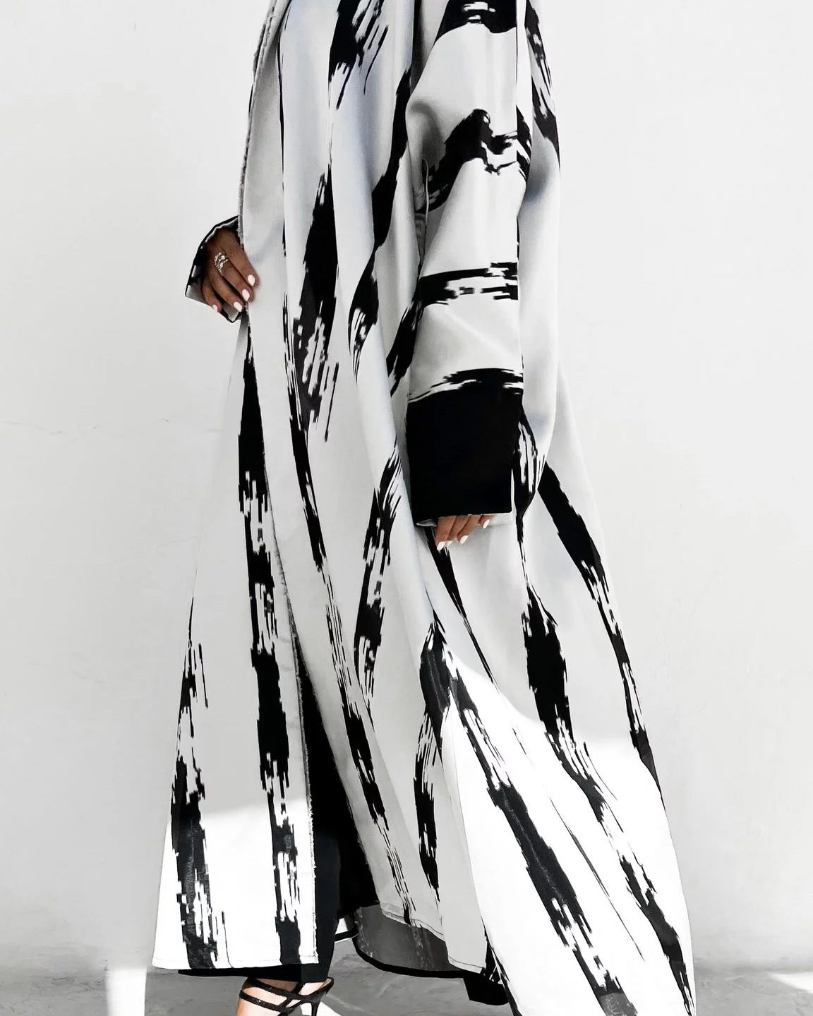 أحادي اللون – مشع