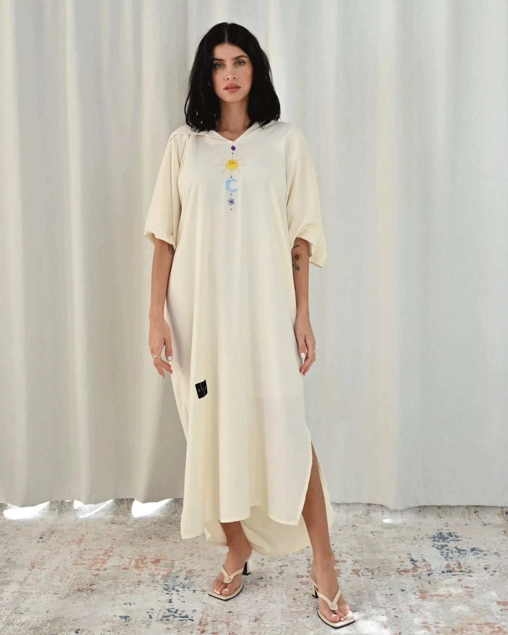 Hood Enchantress – Milky