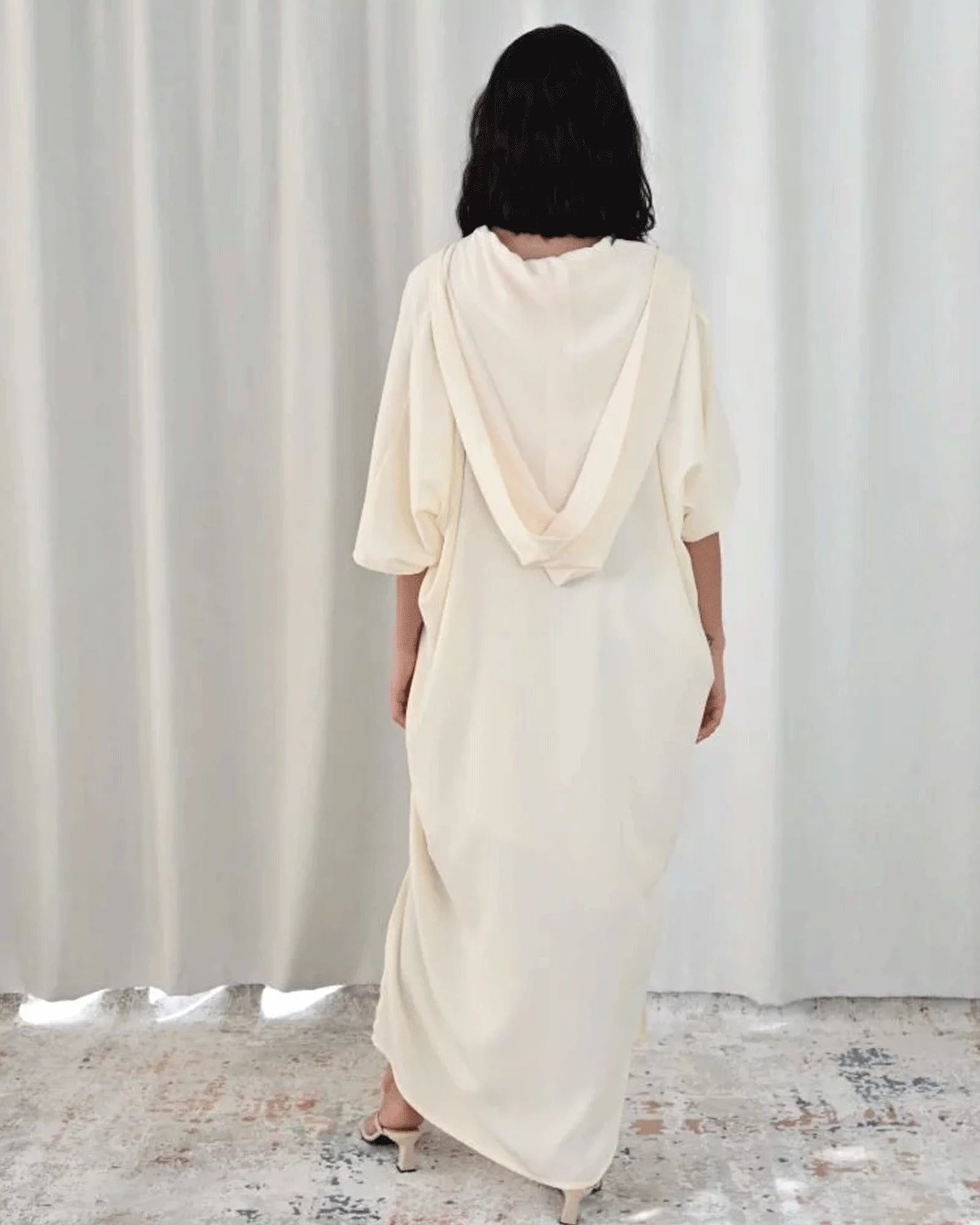 Hood Enchantress – Milky