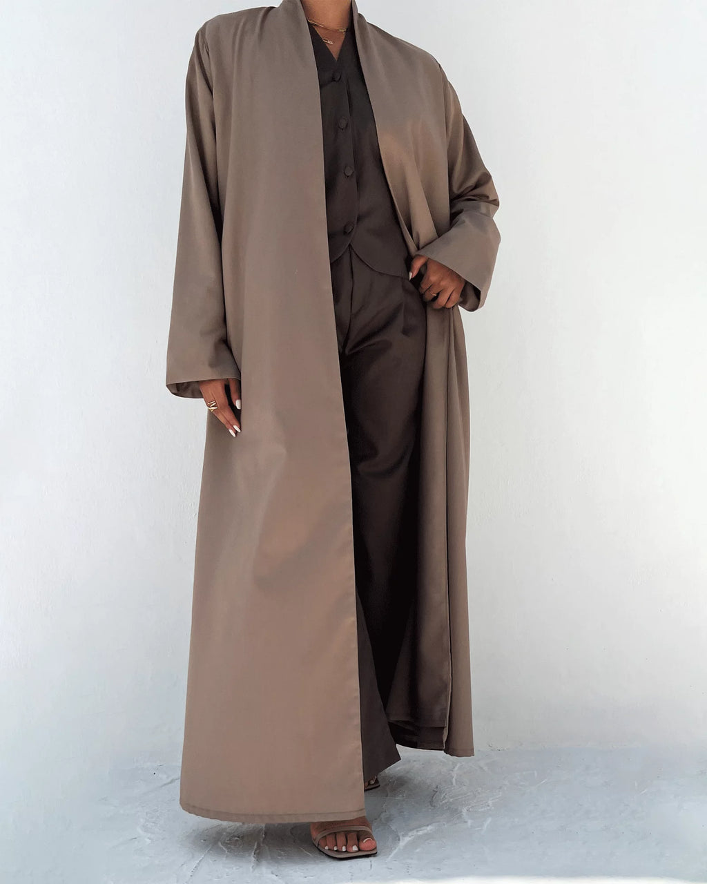 ساعة الشركات – هدوء الكثبان الرملية