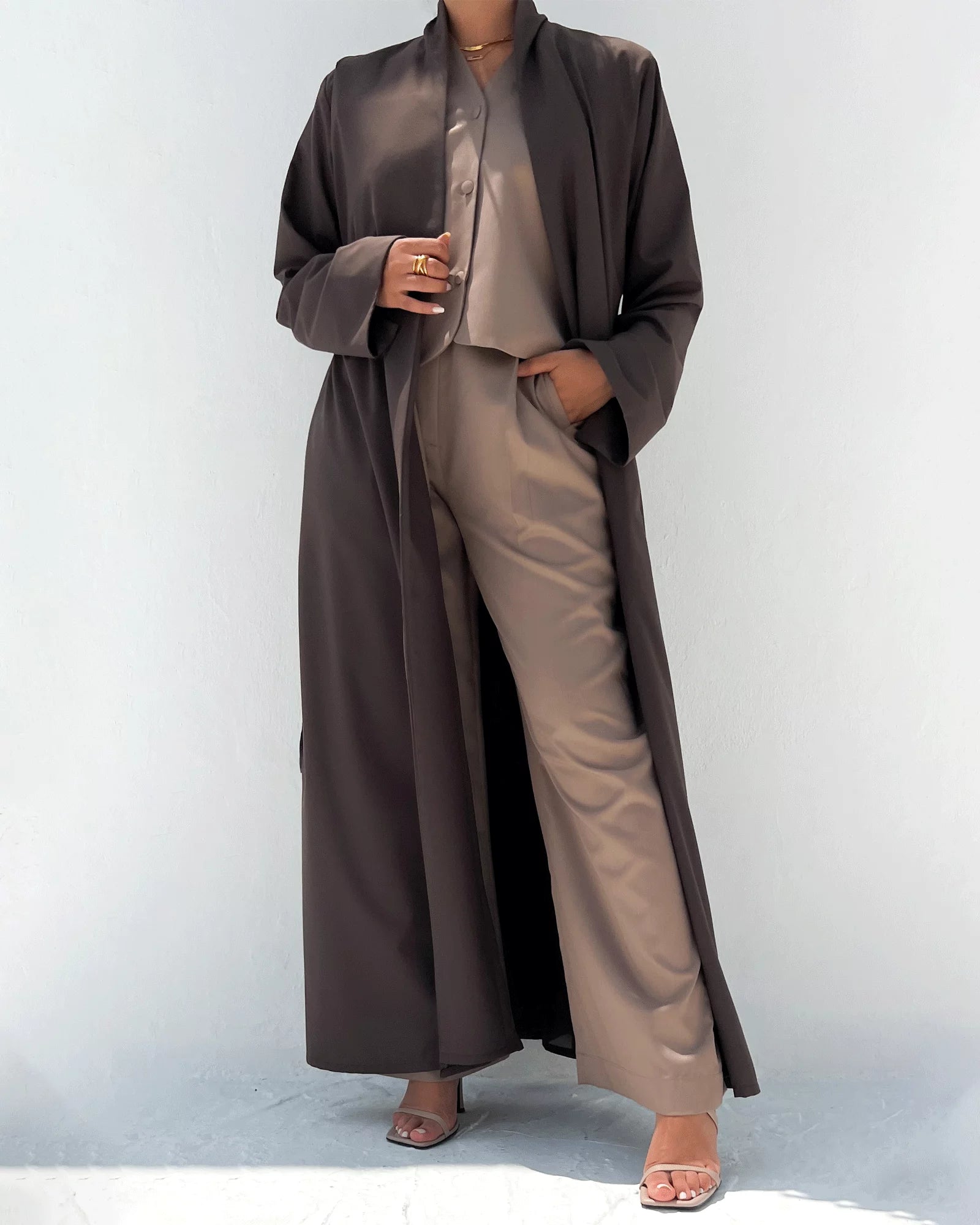 ساعة الشركات – هدوء الكثبان الرملية