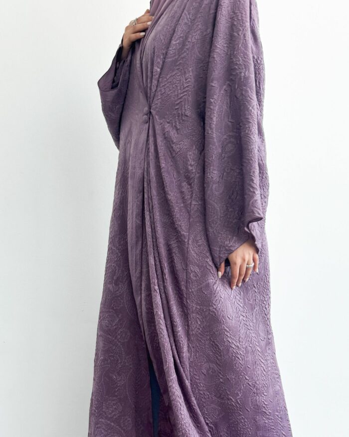 WhatsApp Image 2024 09 05 at 19.13.29 403bfd37 - Violet Subtle Charm Bisht Abaya 4